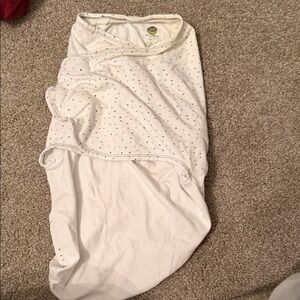 The Nested Bean Cotton Velcro Swaddle